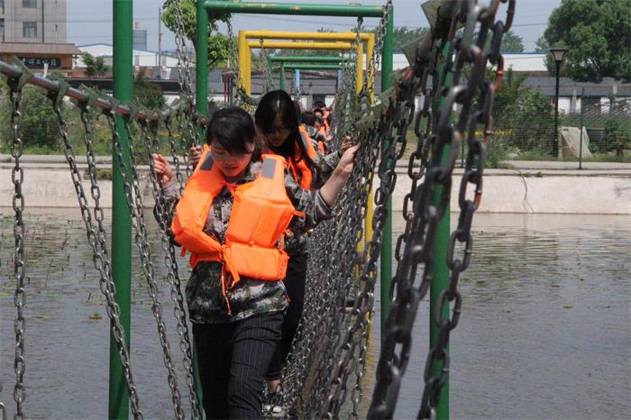 紫電因我而精彩 —紫電公司“5.4”青年員工拓展活動(dòng) 紫電因我而精彩 —紫電公司“5.4”青年員工拓展活動(dòng)