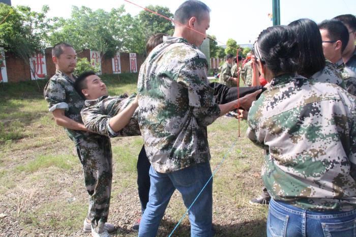 紫電因我而精彩 —紫電公司“5.4”青年員工拓展活動(dòng) 紫電因我而精彩 —紫電公司“5.4”青年員工拓展活動(dòng)