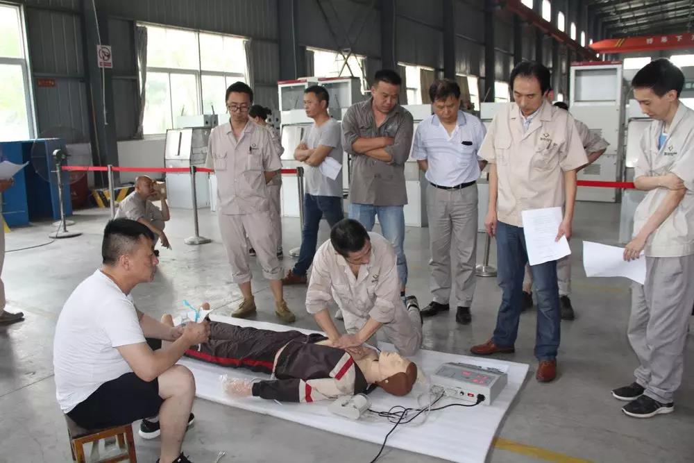 紫電公司組織開展觸電急救演練 紫電公司組織開展觸電急救演練